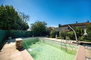 Casa indipendente di 218 m² con più di 5 locali e 