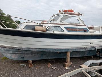 Cabinato norvegese SAGA AK 27 senza motore