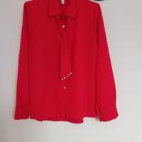 camicia donna rossa con cravatta