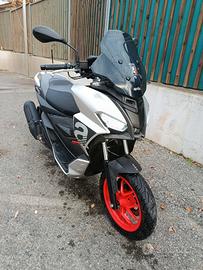 Aprilia SR GT 125 - 2023