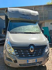 van trasporto cavalli