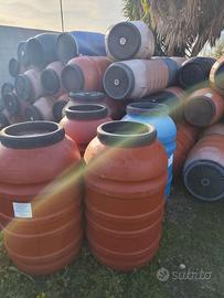 Fusti bidoni in plastica