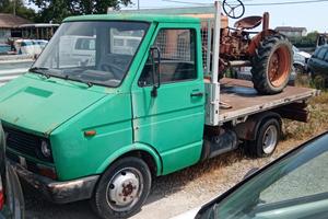 IVECO DAILY RIBALTABILE NON ISCRITTO AL PRA