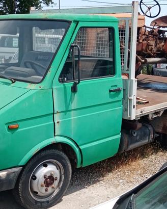 IVECO DAILY RIBALTABILE NON ISCRITTO AL PRA