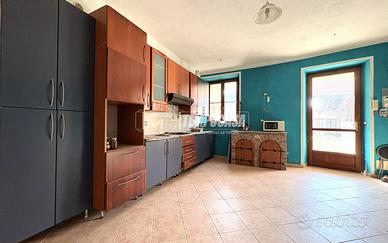 Casa Colonica a Mercenasco Via Borgo 5 locali