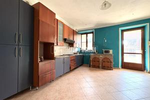 Casa Colonica a Mercenasco Via Borgo 5 locali