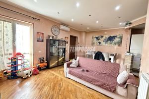 Appartamento a Roma Via Cairate 3 locali