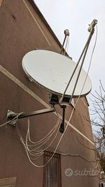 PARABOLE SATELLITARI, 1 MOTORIZZATA