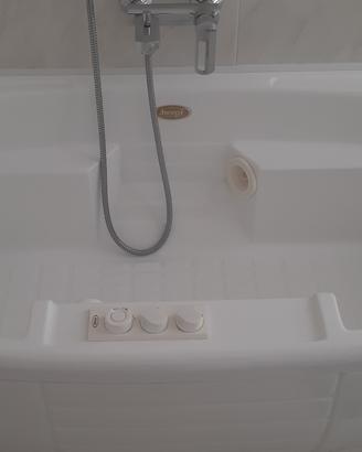 Vasca idromassaggio Jacuzzi 