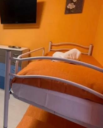 Due letti singoli trasformabili a castello