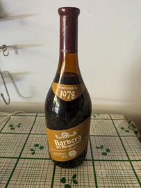 bottiglia di vino Barbera del Monferrato 1978
