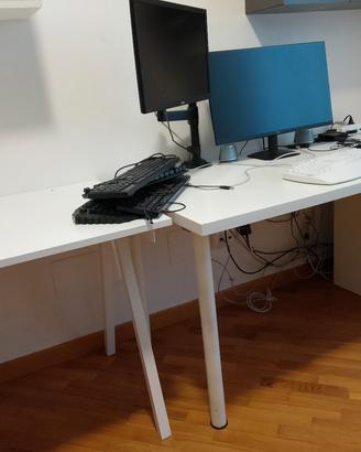 2 scrivanie e  6 mensole  ikea
