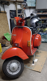 Piaggio Vespa p200e