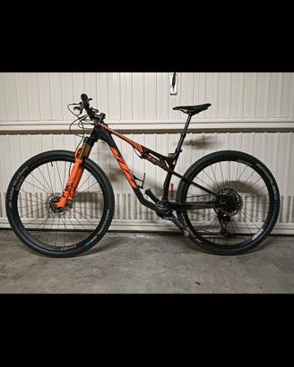 MTB KTM full scarp exonic taglia M myroon 2024