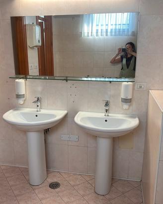Coppia lavabi bagno + specchio + illuminazione