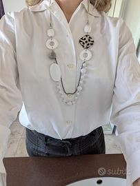 Collana donna bianca e nera in materiale plastico