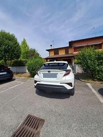 TOYOTA CHR