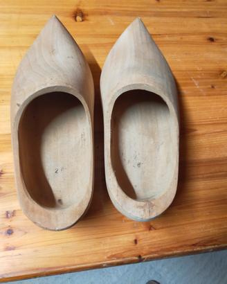 zoccoli in legno