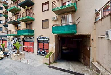 Box e magazzini c/6 zona civico