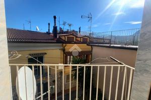 CASA SEMINDIPENDENTE A PANNARANO