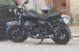 Moto guzzi v9 bobber
