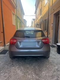 Mercedes a 180 cdi 1,5 disiel fine 2013