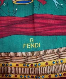 Foulard vintage FENDI