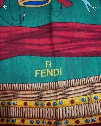 Foulard vintage FENDI