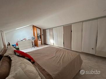 Grottaferrata trilocale arredato mansardato