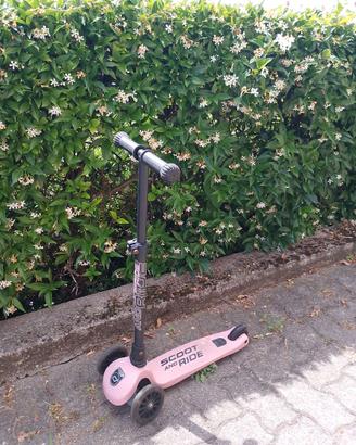 Monopattino Scoot and Ride