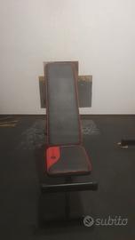 Panca reclinabile per pesi