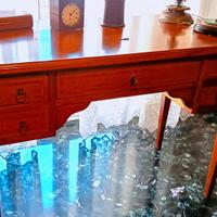 scrivania in legno massello 