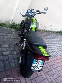 Kawasaki ZRX