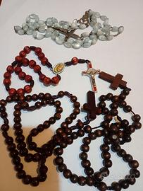 Lotto rosari vintage religiosi in legno e metallo