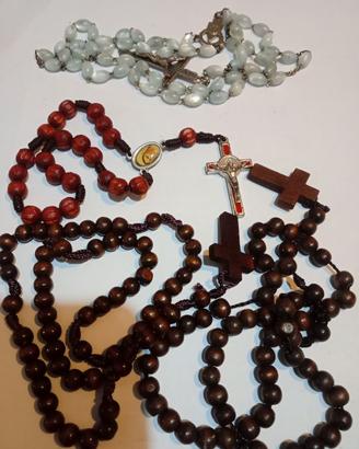 Lotto rosari vintage religiosi in legno e metallo