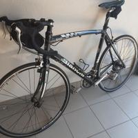 Bici da corsa Bianchi via Nirone