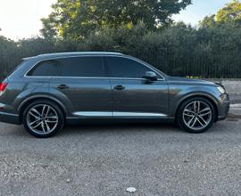 Audi q7 S line 7 posti tetto apribile diesel 272