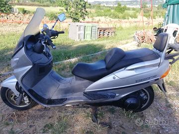 Suzuki burgman 400 per ricambi