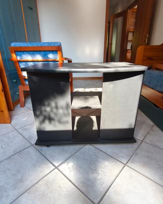 Mobile TV con ruote 