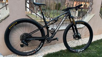 MEGAMO TRACK R120 AXS RACE