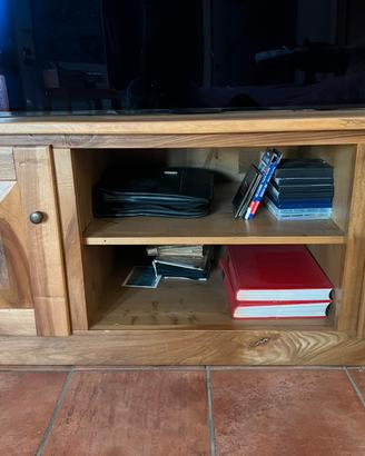 Mibile angolare per televisione