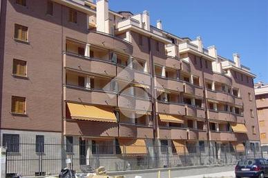 2 LOCALI A MILANO