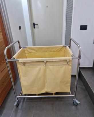 carrello portabiancheria professionale