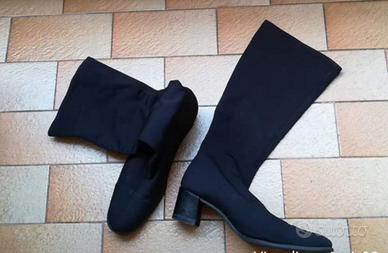 Stivali elasticizzati neri n. 38 - comodi