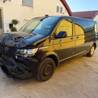 Volkswagen T6.1 Caravelle 2.0 TDI 150CV DSG 9 p