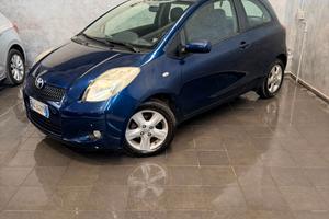 Toyota Yaris 1.0 3 porte FRIZIONE NUOVA!!!