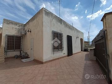 CASA INDIPENDENTE A CAMPOBELLO DI MAZARA