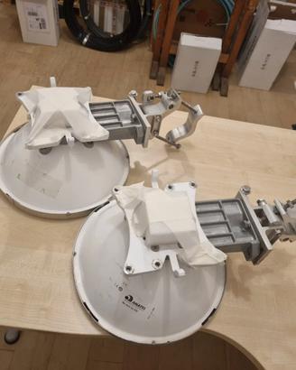 Coppia di Parabole 23/24GHz Ceragon da 33 cm , 1 f