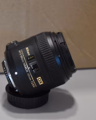 Nikon AF-S DX 40mm f/2.8 G Micro