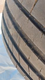 Pneumatici seminuovi 225/45 R18